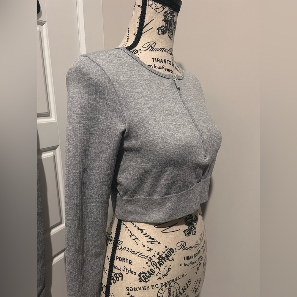 Seamless Ribbed Active Infinity Set - Picture 4 of 7